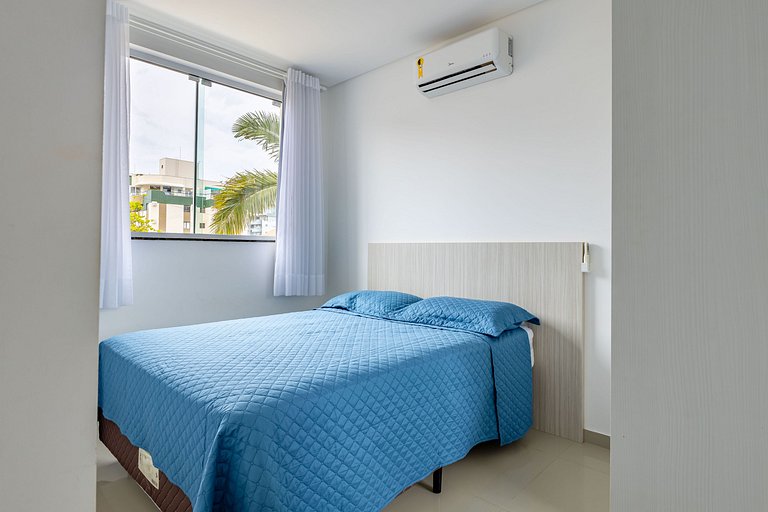 Amplo apartamento, pertinho da Praia de Bombas - 3 dorms 8 p