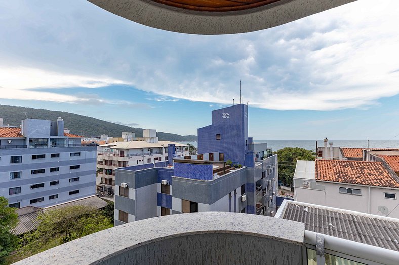 Apartamento a 50 mts com vista para praia de Bombas