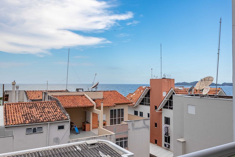 Apartamento a 50 mts com vista para praia de Bombas