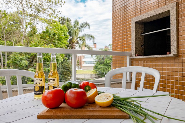 Apartamento a poucos metros da praia de Bombinhas