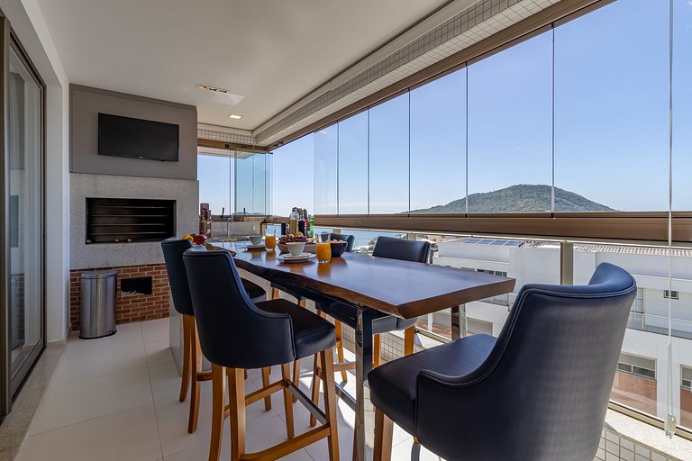 Apartamento com Vista Mar em Condomínio de Luxo