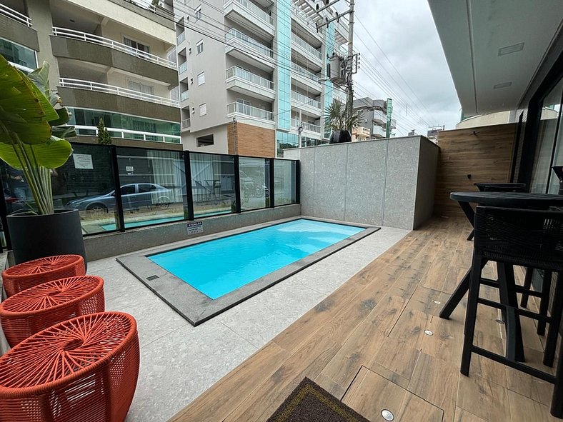 Apartamento luxuoso a 250 mts da praia de Bombas