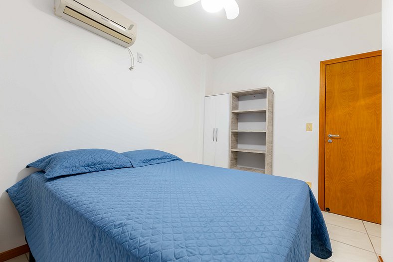 Excelente Apartamento em Bombas - 3 dormitórios