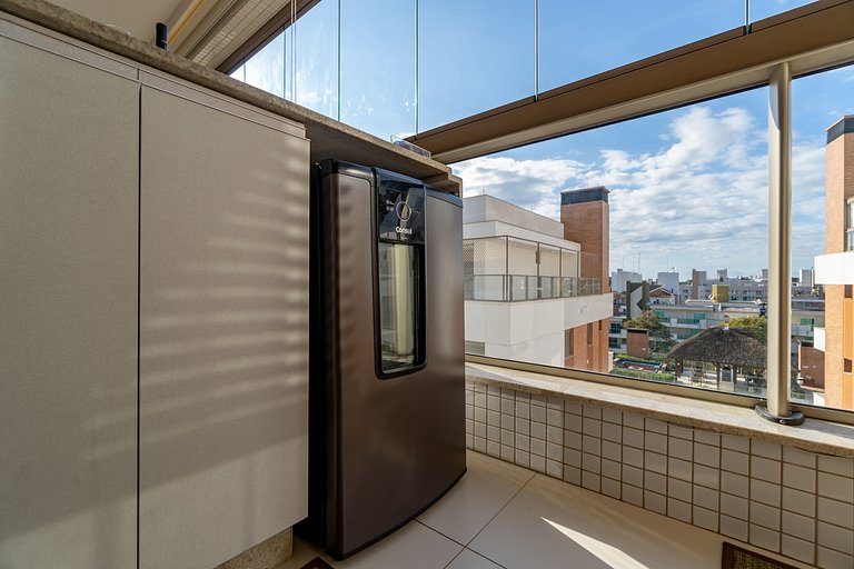 Luxuoso Apartamento em Condomínio com Piscina