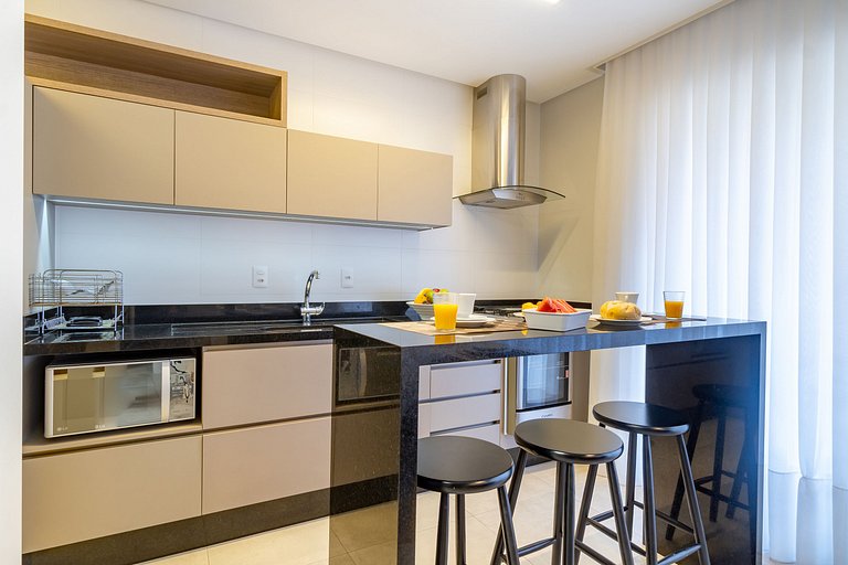 Porto Madero - Apartamento Alto Padrão em Condo com Piscina